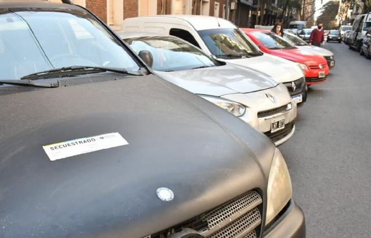 Los automóviles secuestrados a la banda de ladrones.