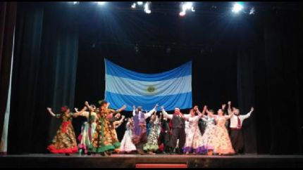 en uno de los festejos dentro del Teatro Municipal antes de la pandemia.
