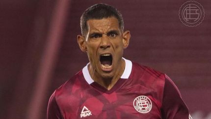 El Pepe Sand, quien sino, puso el empate para Lanús. El Pepe Sand, quien sino, puso el empate para Lanús.