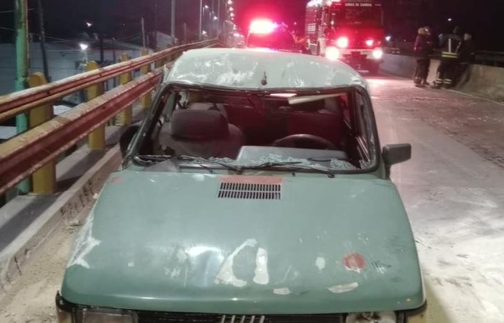 Así quedó uno de los autos tras el choque.