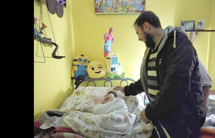 los vecinos con esta condición requieren estar conectados a aparatología eléctrica las 24 horas.