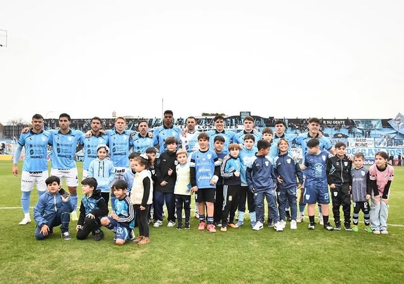 Temperley festejó después de ocho partidos. Temperley festejó después de ocho partidos.