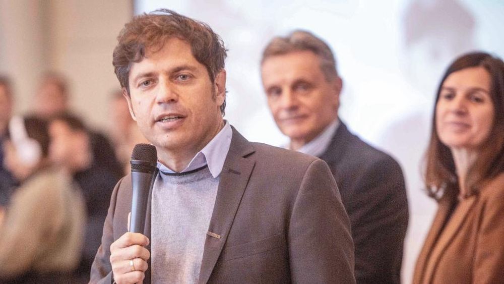 Kicillof junto a Raverta, candidata en Mar del Plata.