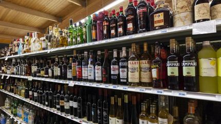 Las bebidas alcohólicas encabezaron la lista de aumentos.