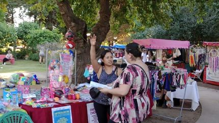 La feria busca acercar a los vecinos y generar un grato ambiente.