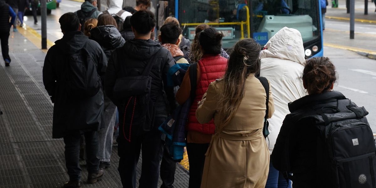 La reducción de colectivos impacta en Lomas y en el conurbano.