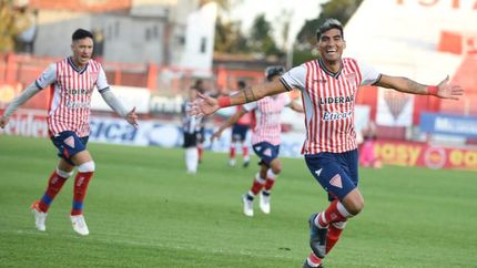 Jonathan Morán sigue encendido. Jonathan Morán sigue encendido.