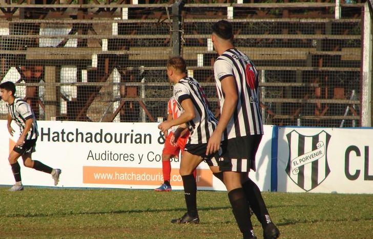El campeón ganó en la agonía.