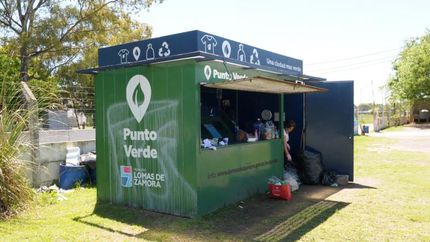 en el finky, hay un punto verde para que los vecinos dejen los residuos reciclables