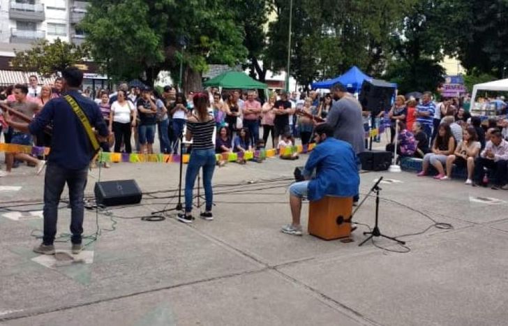 Este sábado de 14 a 18.30 en la Plaza de Banfield.