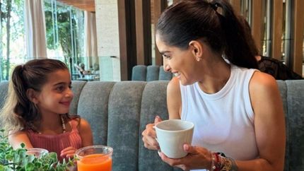 Gabriela Sari y su hija Donna.
