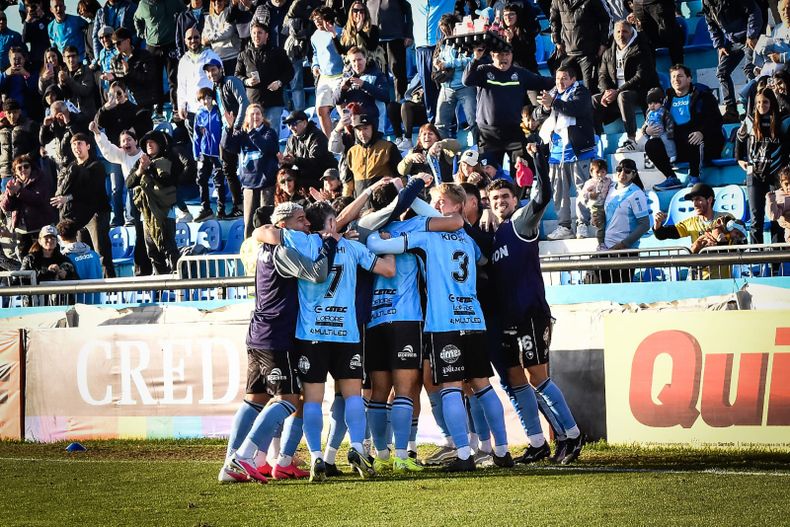 Temperley quiere volver a festejar con su gente en el Alfredo Beranger.