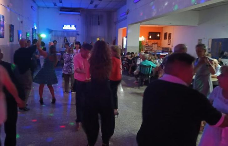 Todavía quedan entradas disponibles para asistir a la milonga.