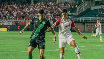 Bruno Sepúlveda se lamentó por la expulsión de Santiago Esquivel en el empate entre Banfield y Huracán.&nbsp;