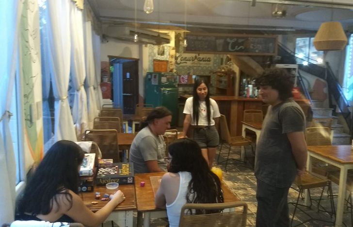 Los encuentros se realizan todos los jueves en Banfield.