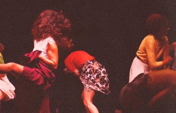 Para apreciar el arte del movimiento y la danza.