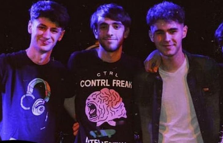 Unas fichas a esta banda.