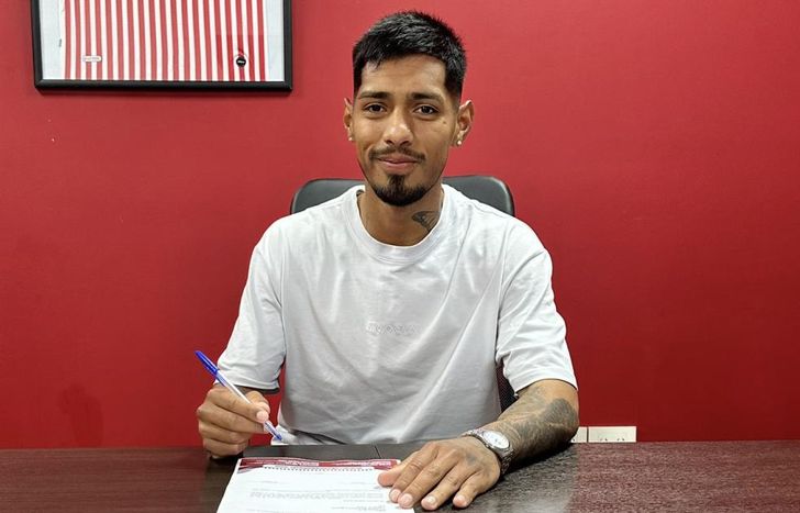 Sosa puso la firma.
