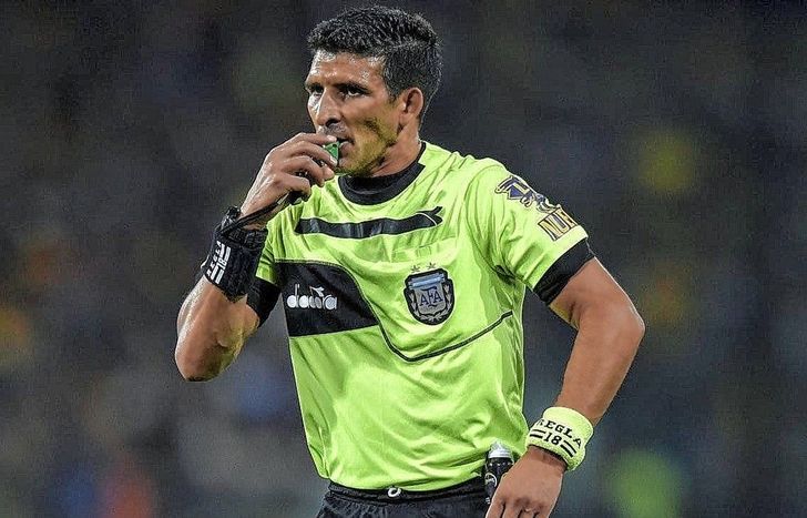 Andrés Merlos volverá a dirigir a Lanús tras más de un año.