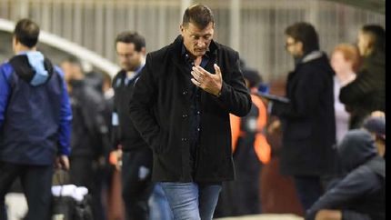 Aldirico no le encuentra la vuelta a Temperley, que se hunde en la B Nacional. Aldirico no le encuentra la vuelta a Temperley, que se hunde en la B Nacional.