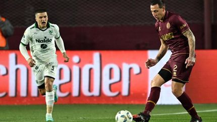 Cristian Lema bancó al DT de Lanús, Sebastián Salomón. Cristian Lema bancó al DT de Lanús, Sebastián Salomón.