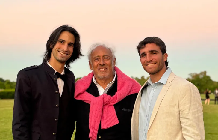 Gustavo Yankelevich y sus nietos.&nbsp;