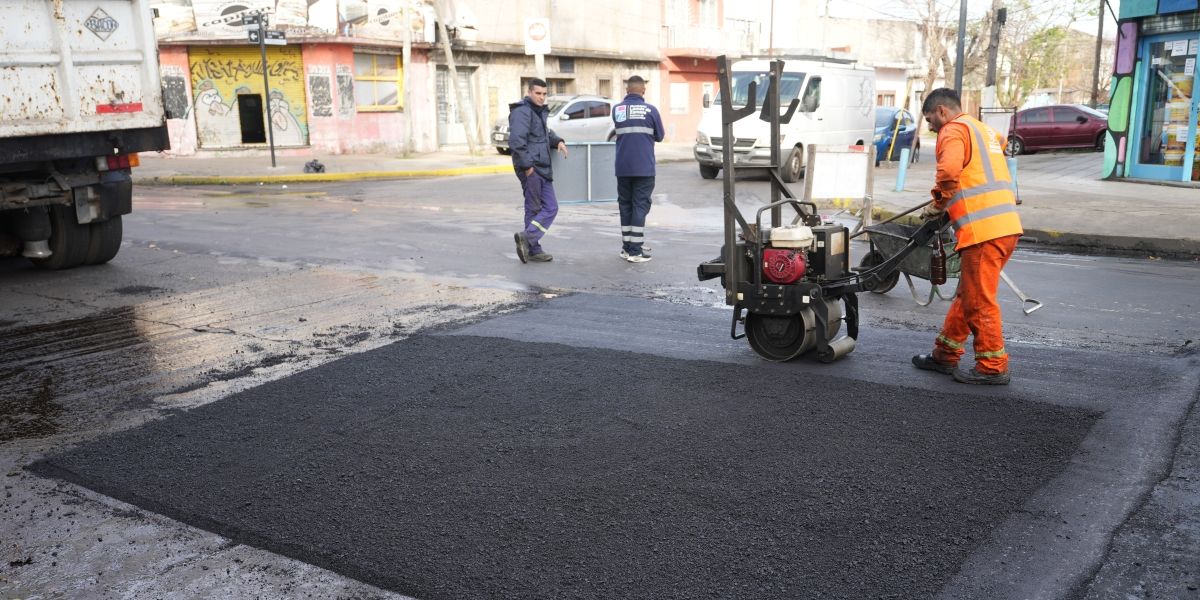 Reparan diferentes calles de San José para mejorar el tránsito.
