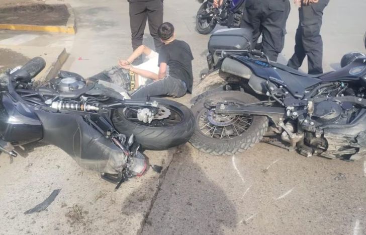 Los dos menores resultaron heridos tras el choque.