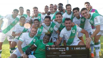 El festejo tras eliminar a Deportivo Madryn en la pasada edición. El festejo tras eliminar a Deportivo Madryn en la pasada edición.