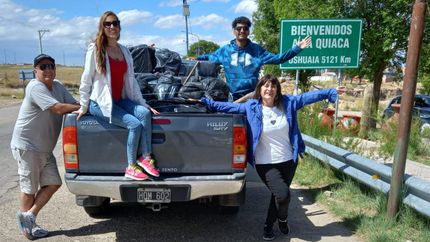 Graciela, acompañada de su familia, en la aventura solidaria por el norte del país.