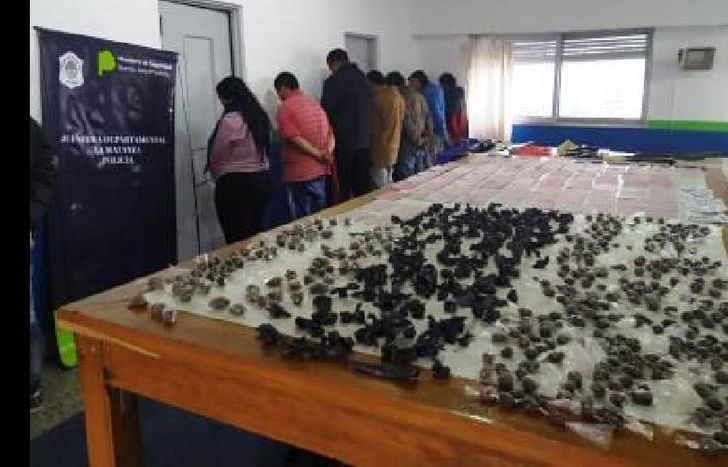 localizaron cuatro búnkers donde la banda acopiaba la droga.