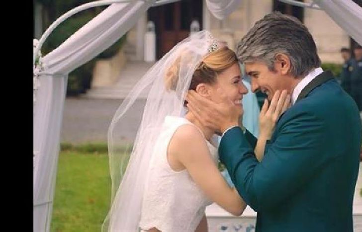 “atrapa a un ladrón”.