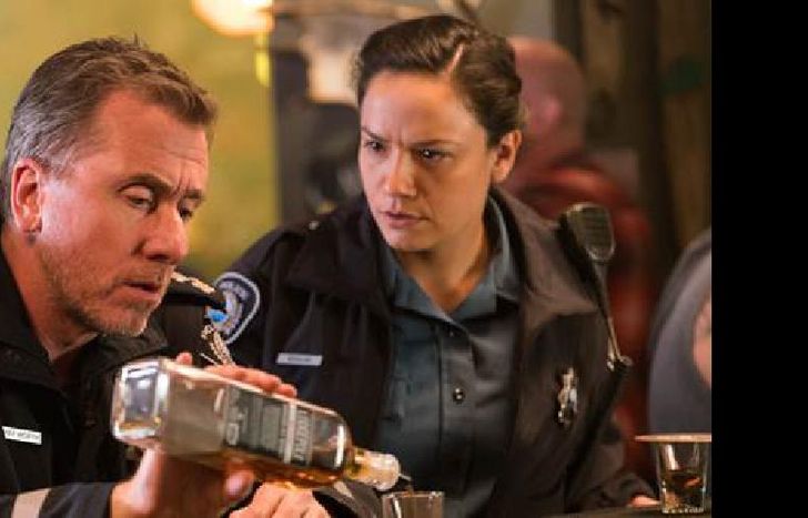 el sábado, a las 23.