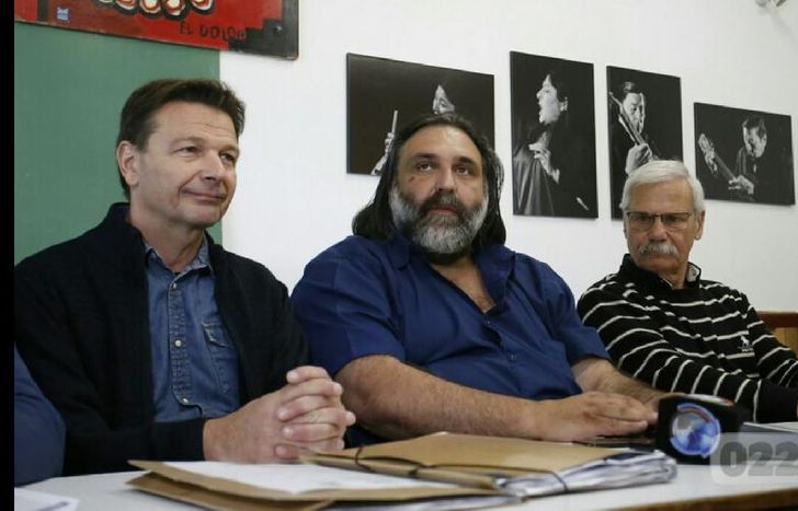 Baradel aclaró que el paro no es por un aumento de sueldo.