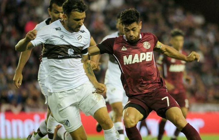 Lautaro Acosta tiene contrato hasta junio.