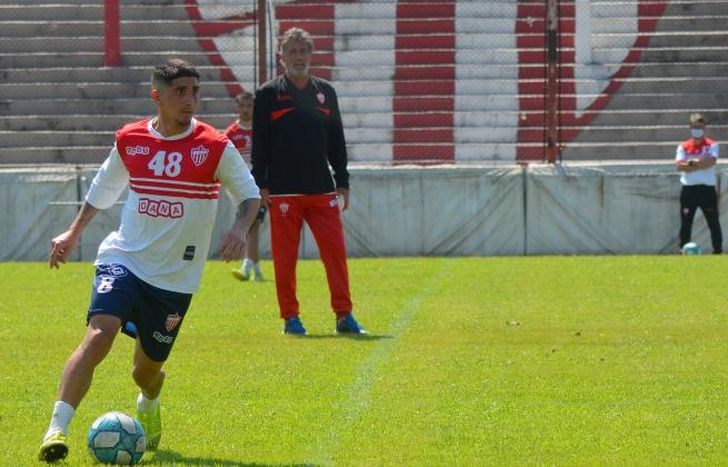 Talleres sumó minutos de fútbol frente a Chacarita.