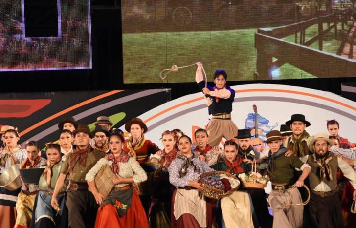 El ballet La Patriada necesita ayuda para participar del Festival de la sierra.