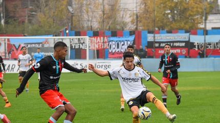 Brown de Adrogué sumó un nuevo traspié de local.