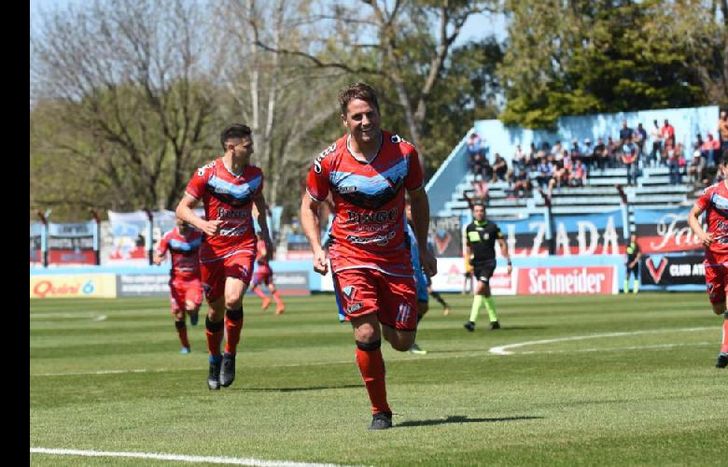 Olivares, ex Platense, es uno de los pilares del Tricolor y clave en el equipo de Vico.