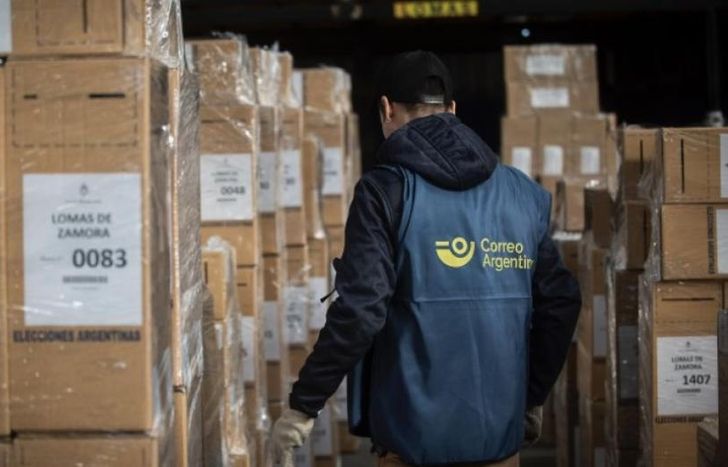 El Correo Argentino encabeza el operativo de distribución de urnas para las elecciones generales.