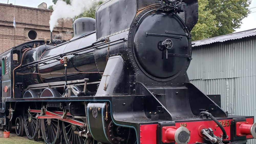Fue la segunda vez en seis meses que esta locomotora de 1927 pasa por la estación de Temperley.