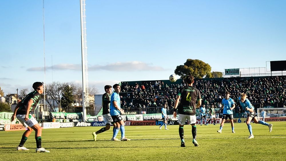 Temperley pasó de la ilusión a la decepción en la Primera Nacional. Temperley pasó de la ilusión a la decepción en la Primera Nacional.
