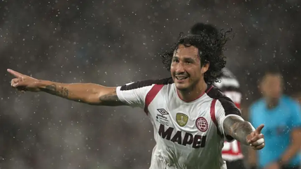 José María Canale, de Lanús a la Selección de Paraguay. José María Canale, de Lanús a la Selección de Paraguay.