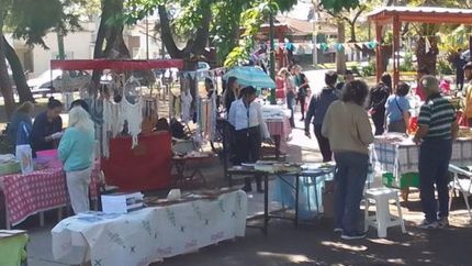 Vuelve la tradicional feria a la Plaza Colón de Temperley.