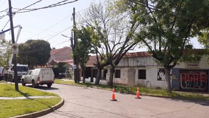 De las 8 algunas casas no tienen luz.