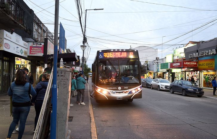 El boleto de colectivos se multiplicó hasta por 16 entre noviembre de 2023 y abril de 2026