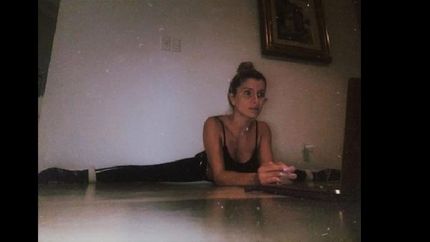 laurita puede hacer dos cosas a la vez