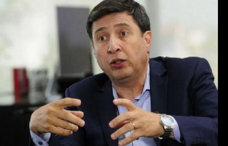 la construcción de obras en pequeña escala resulta fundamental.