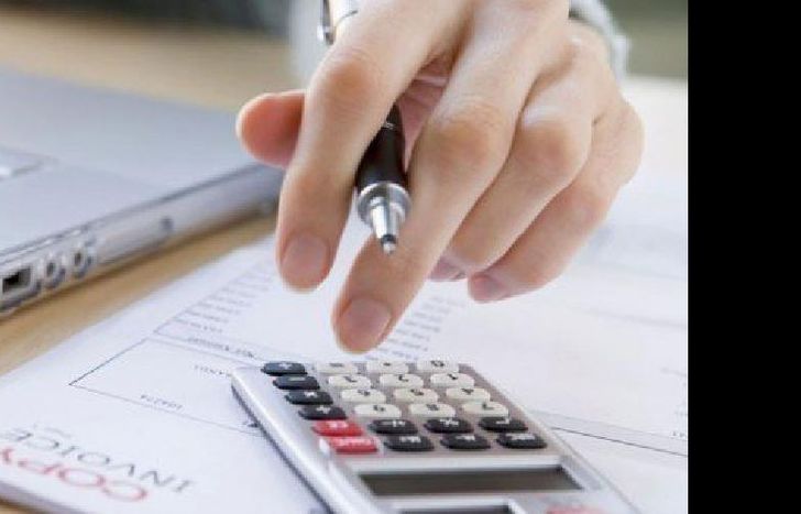 Los intereses que obtienen las personas físicas por plazos fijos y por fondos de inversión en pesos, estarán alcanzados por Ganancias, con una alícuota del 5%.