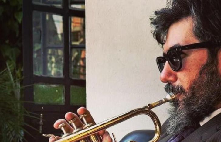 Juan Mazzetti, trompetista del grupo.